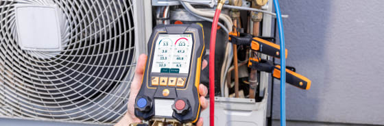Servicing heat pumps with the digital manifold testo 570s