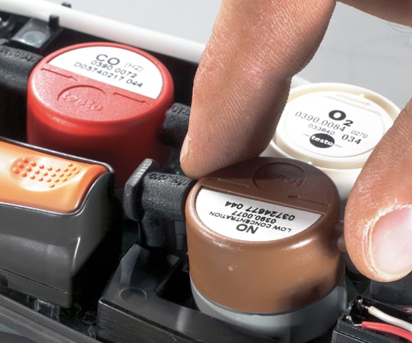 Elektrochemické senzory v přístrojích pro měření emisí