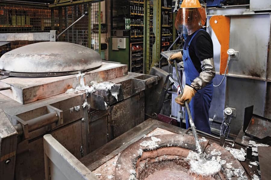 Bezpieczna kontrola produkcji aluminium