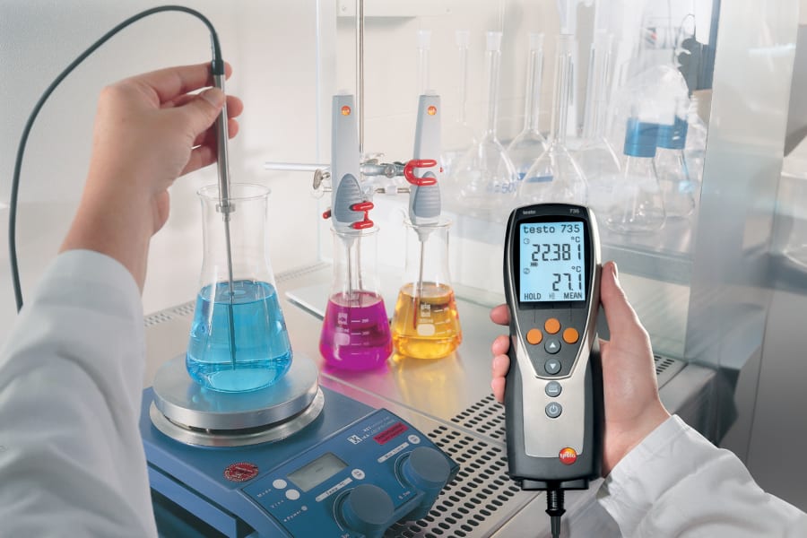 testo 735-2 temperature measuring instrument