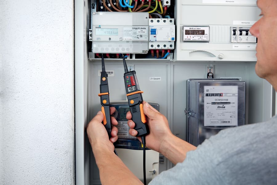 Tester de tensiune non contact pentru verificări în siguranță