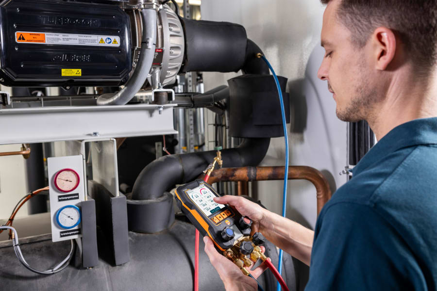 Checking the refrigeration circuit