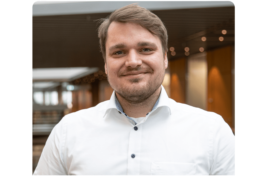 Niklas Eisenkolb Testo