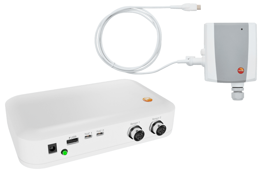 Connection box and analog coupler for integrating external probes.