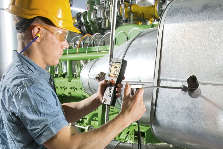 testo 350 exhaust gas measurement on the engine