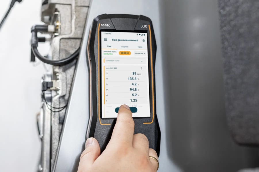 Guided workflows in the flue gas analyzer testo 330