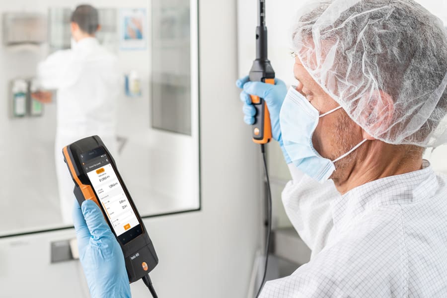 Měření u digestoře v čistém prostoru