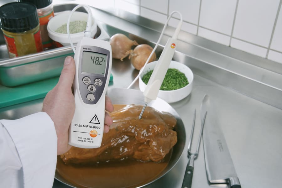 Hochgenaues Temperaturmessgerät testo 112 mit Transporttasche und Fühler