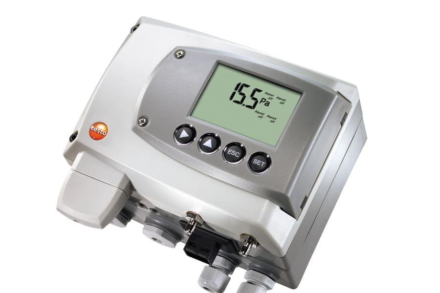 クリーンルーム内の差圧測定