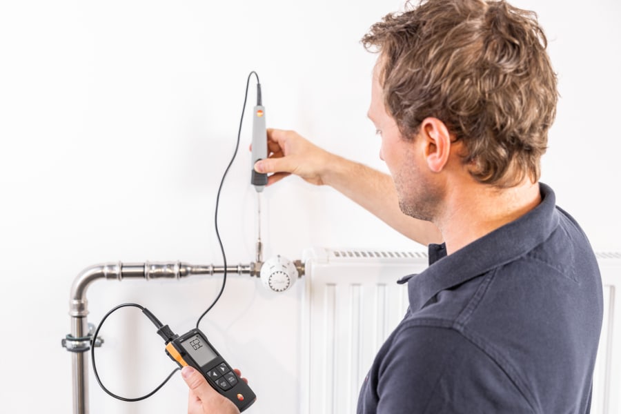 Measuring temperature in heating systems with the testo 925