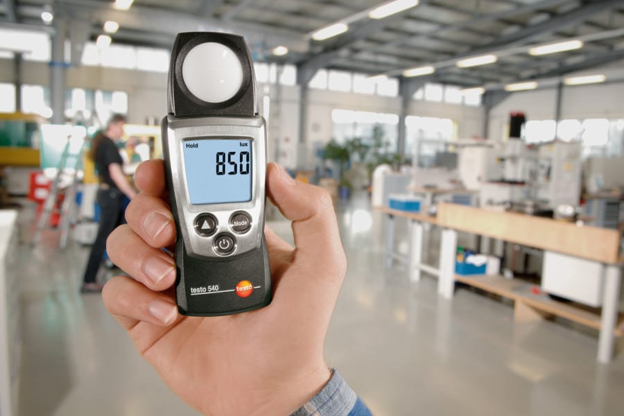 Measuring illuminance deals