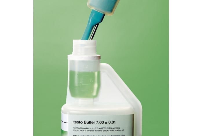 pH buffer solution 7.00