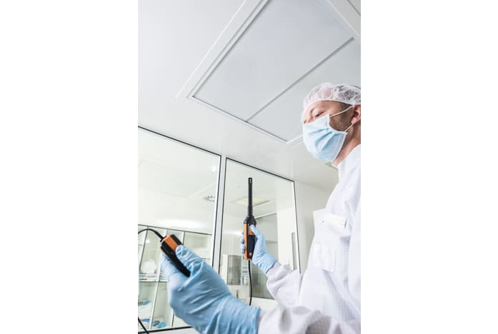 Humidity measurements in cleanrooms with high-precision humidity probe and testo 440