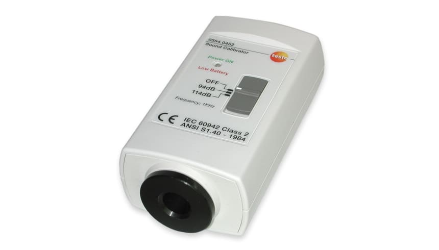 Sound-calibrator-side-0554-0452