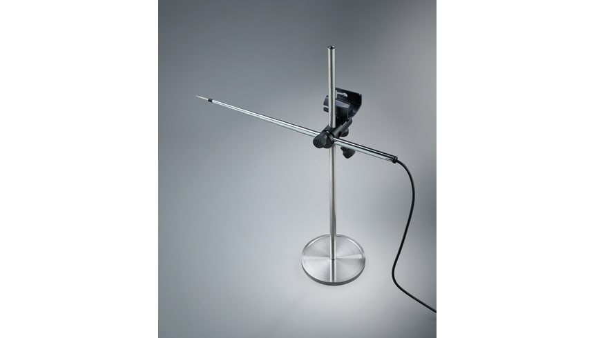 Measuring tripod for flow measurements