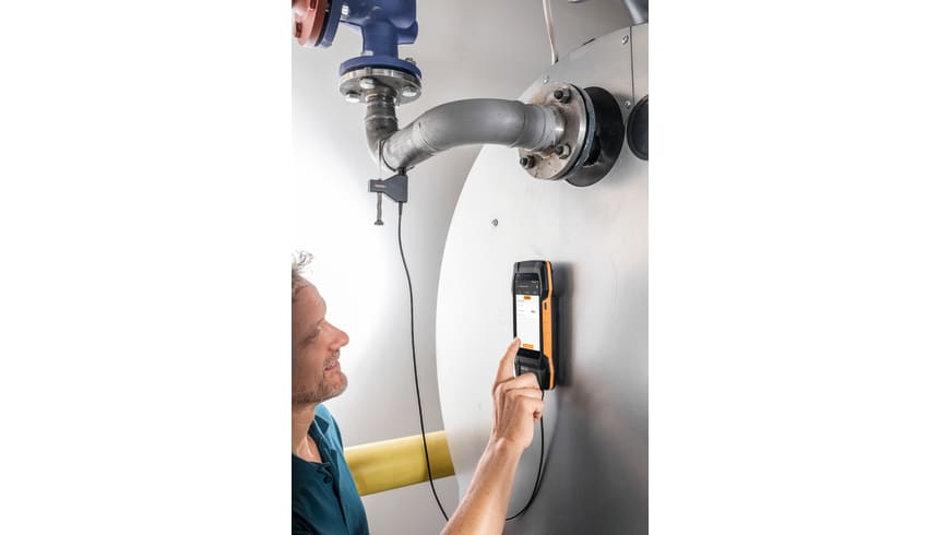 Application pipe wrap probe with NTC temperature sensor