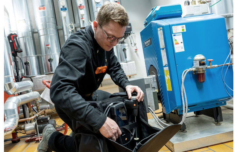 Abgasmessger&auml;t testo 300 SE mit Schornsteinfeger-Rucksack von RESS