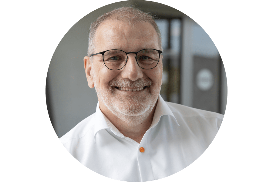 Roland Geipert - Sales Manager, Testo Saveris GmbH