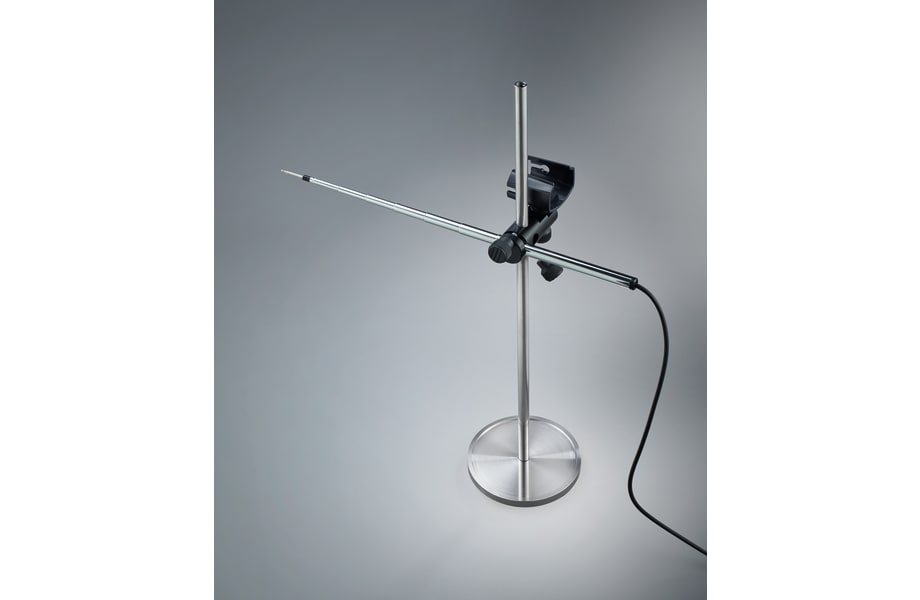 Measuring tripod for flow measurements