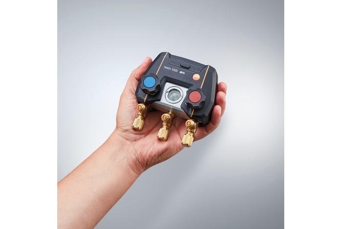 testo 550i – App-controlled digital manifold with Bluetooth and 2-way valve  block