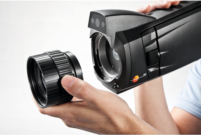 testo 890 – Wärmebildkamera mit SuperTele-Objektiv