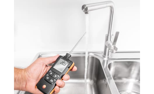 testo 925 – Temperaturmessgerät für TE Typ K mit App-Anbindung