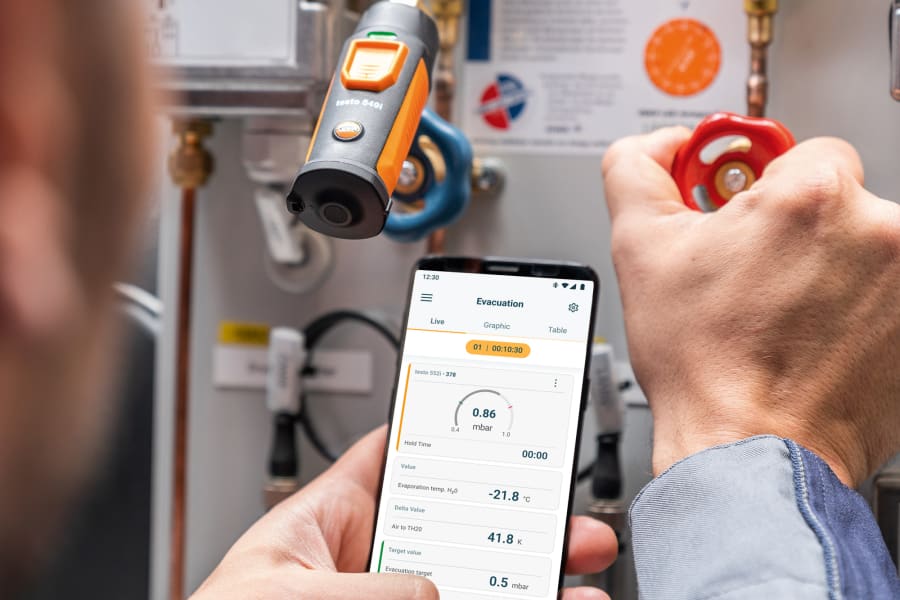 Leak test with the testo 549i Smart Probe High-pressure Gauge
