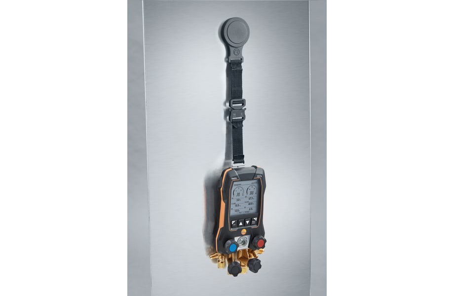 Magnetic strap